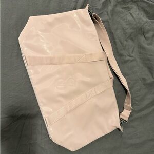 NWT VS duffle bag